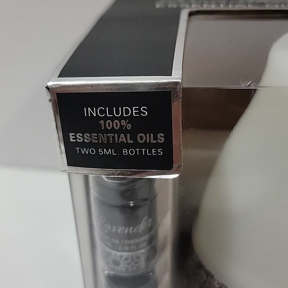 GOLDESSENCE  Aroma Therapy Essential Oil Sparkle Color Changing Diffuser NIB - Picture 2 of 8